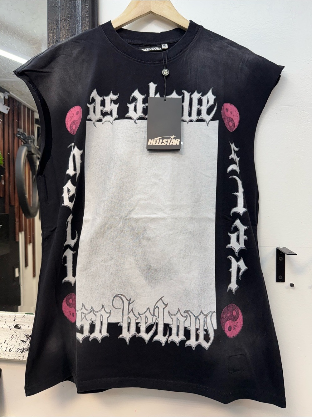 Hellstar Black double Graphic faded Sleeveless Mens Top with Pink Accents